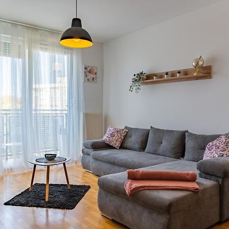 Brand New - Selfcheckins 24 - Zagreb - Garage - Loggia - New - Luxury Apartment Bagian luar foto