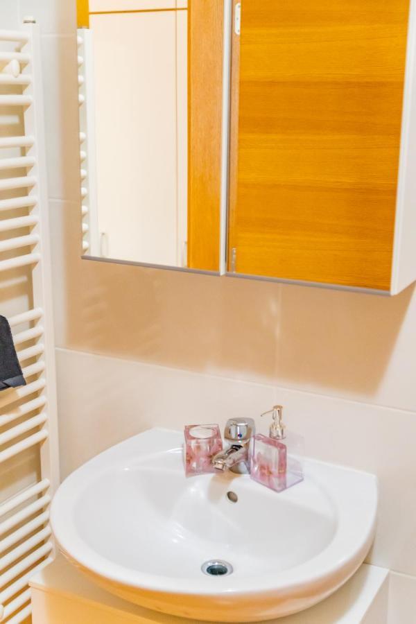 Brand New - Selfcheckins 24 - Zagreb - Garage - Loggia - New - Luxury Apartment Bagian luar foto